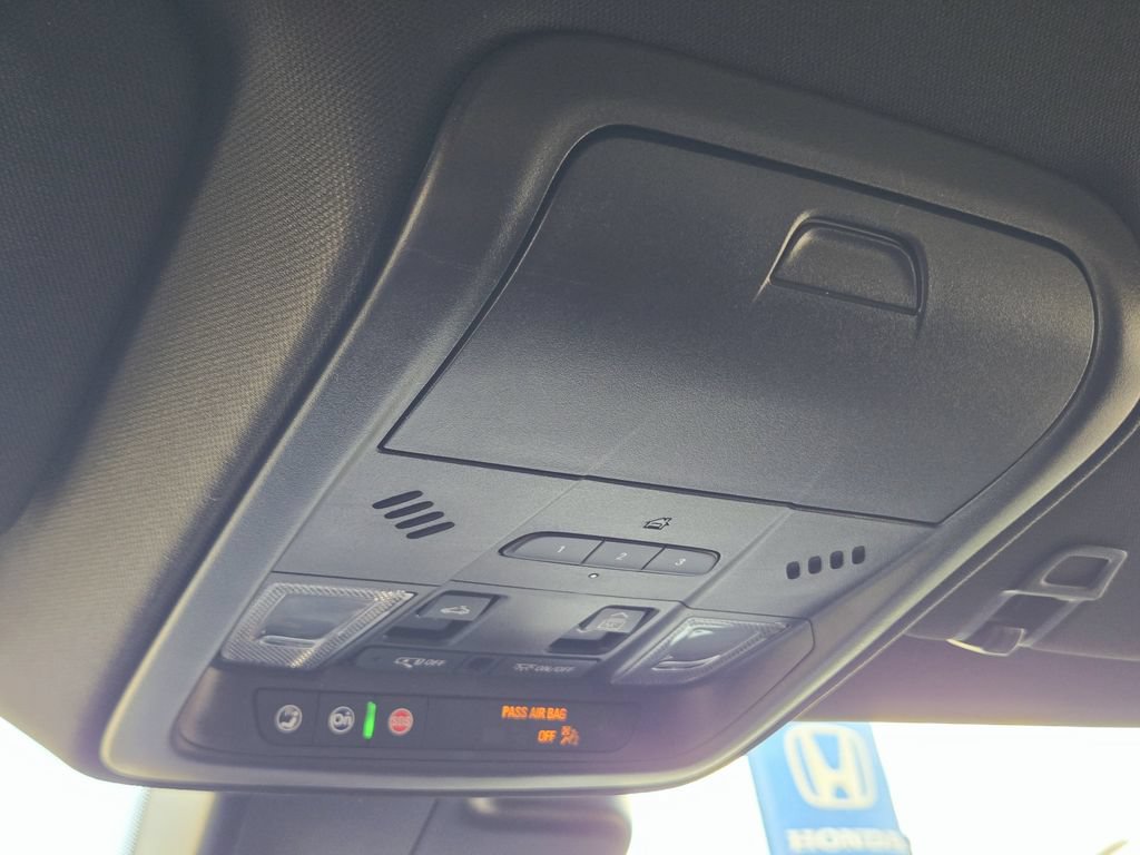 Used 2023 Cadillac XT4 Premium Luxury w/ Technology Package FWD image 26