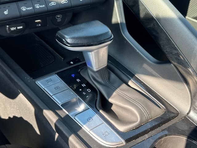 Used 2025 Hyundai Elantra SEL FWD image 16