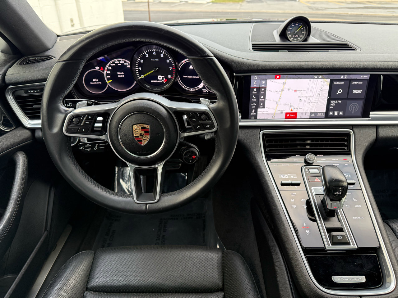 Used 2019 Porsche Panamera 4 image 4