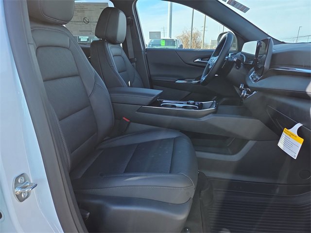 New 2026 Chevrolet Equinox LT w/ Convenience Package II image 17