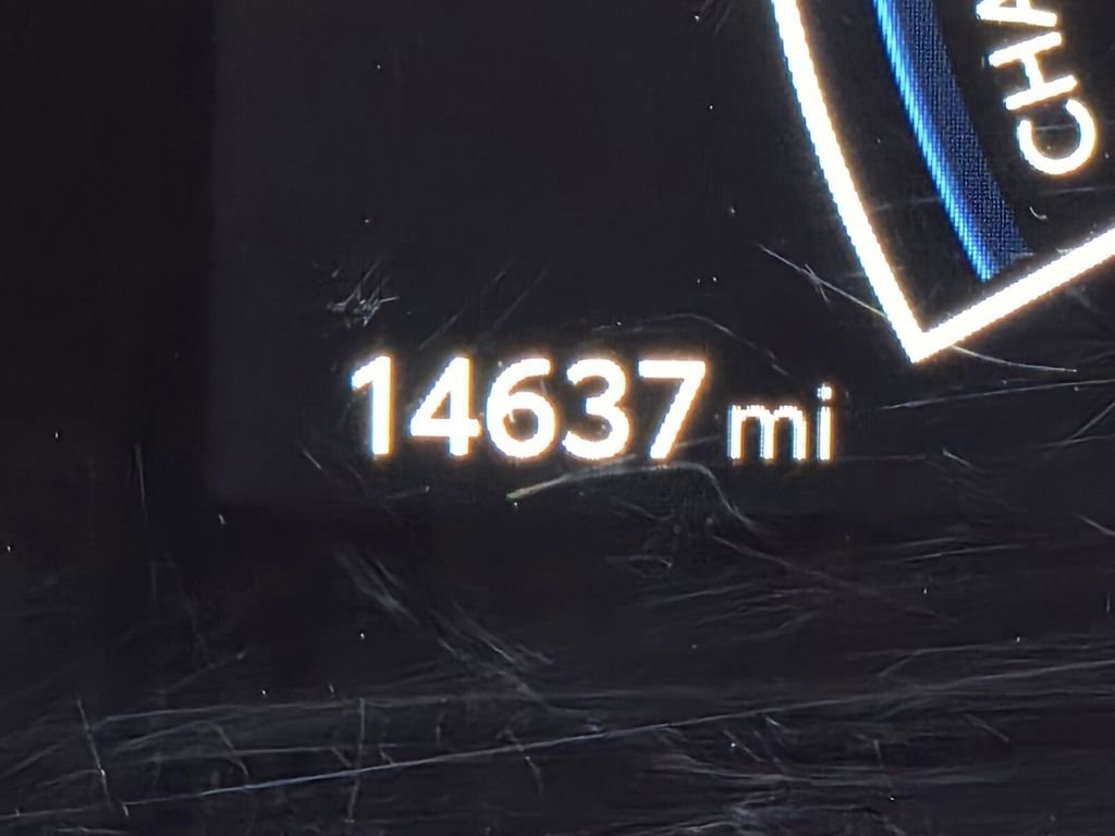 Used 2025 Toyota Camry SE image 21