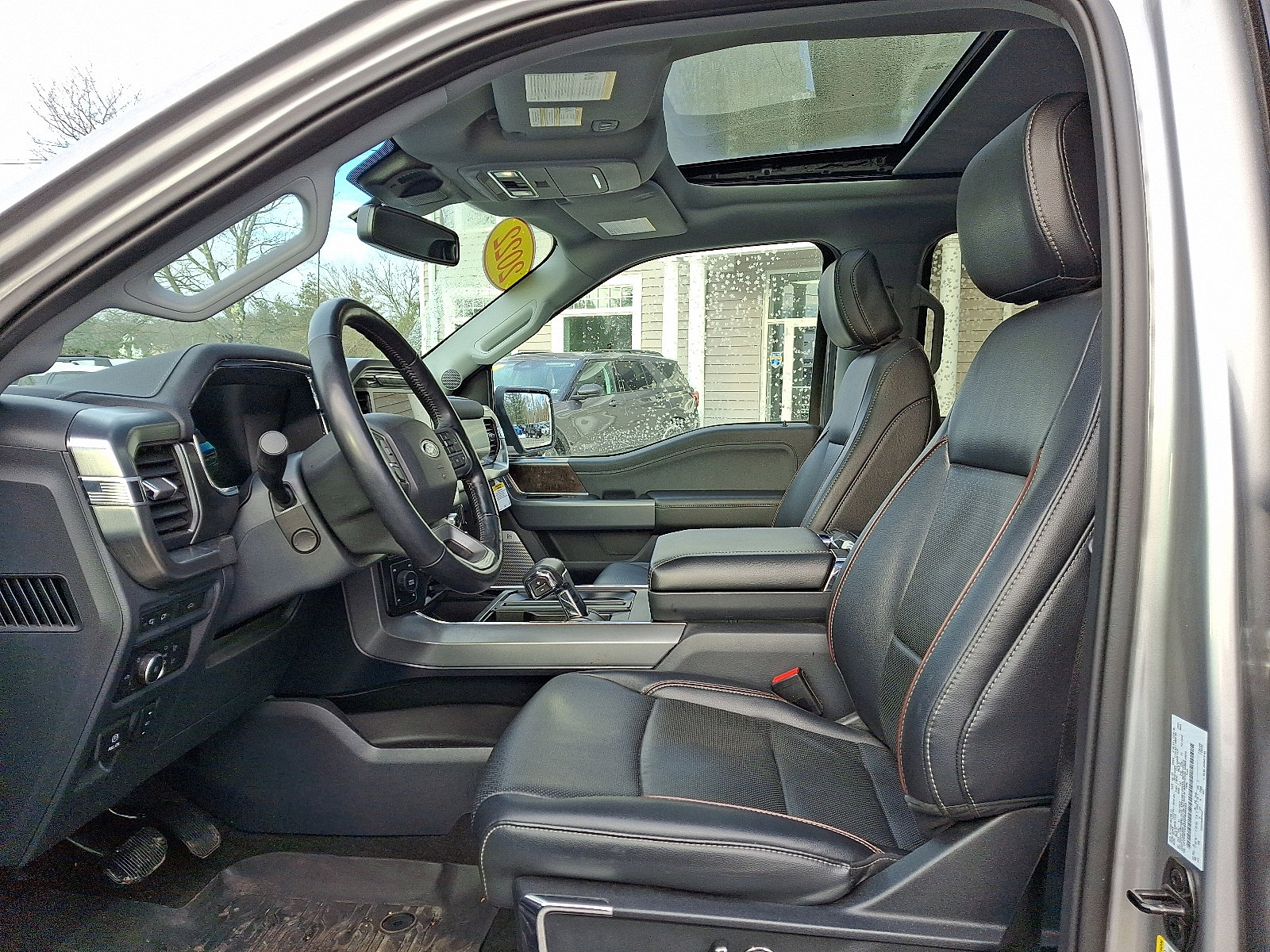 Certified 2022 Ford F150 Lariat w/ Equipment Group 502A High image 14