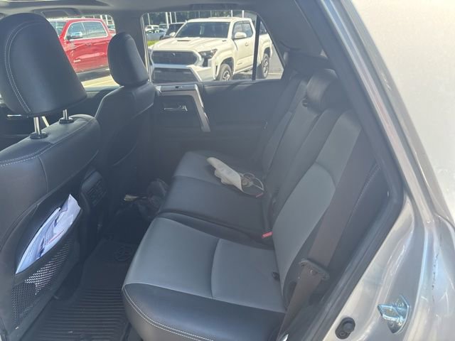 Used 2021 Toyota 4Runner SR5 Premium w/ Moonroof Package AWD/4WD image 15