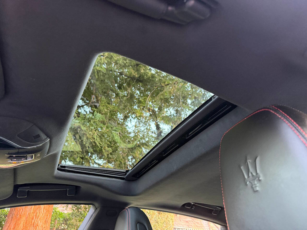 Used 2018 Maserati Quattroporte S GranSport image 11