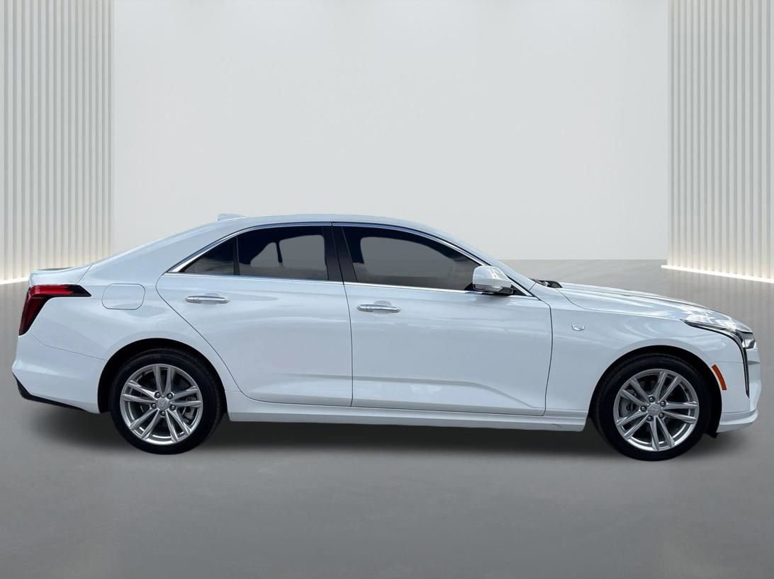 Used 2026 Cadillac CT4 Luxury image 4