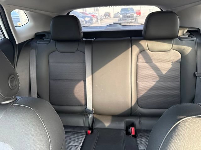 Used 2025 Chevrolet Trax LT FWD image 16