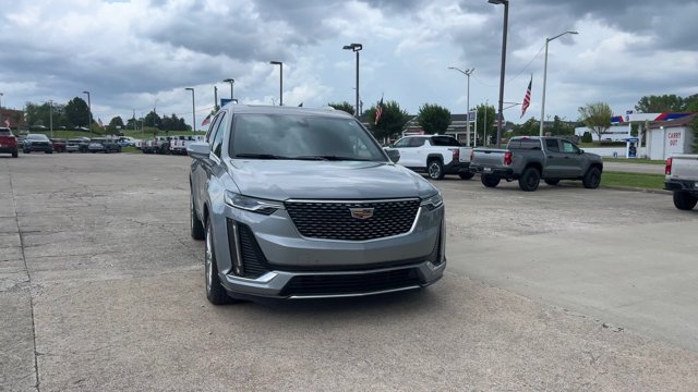 Used 2023 Cadillac XT6 Premium Luxury AWD/4WD image 3
