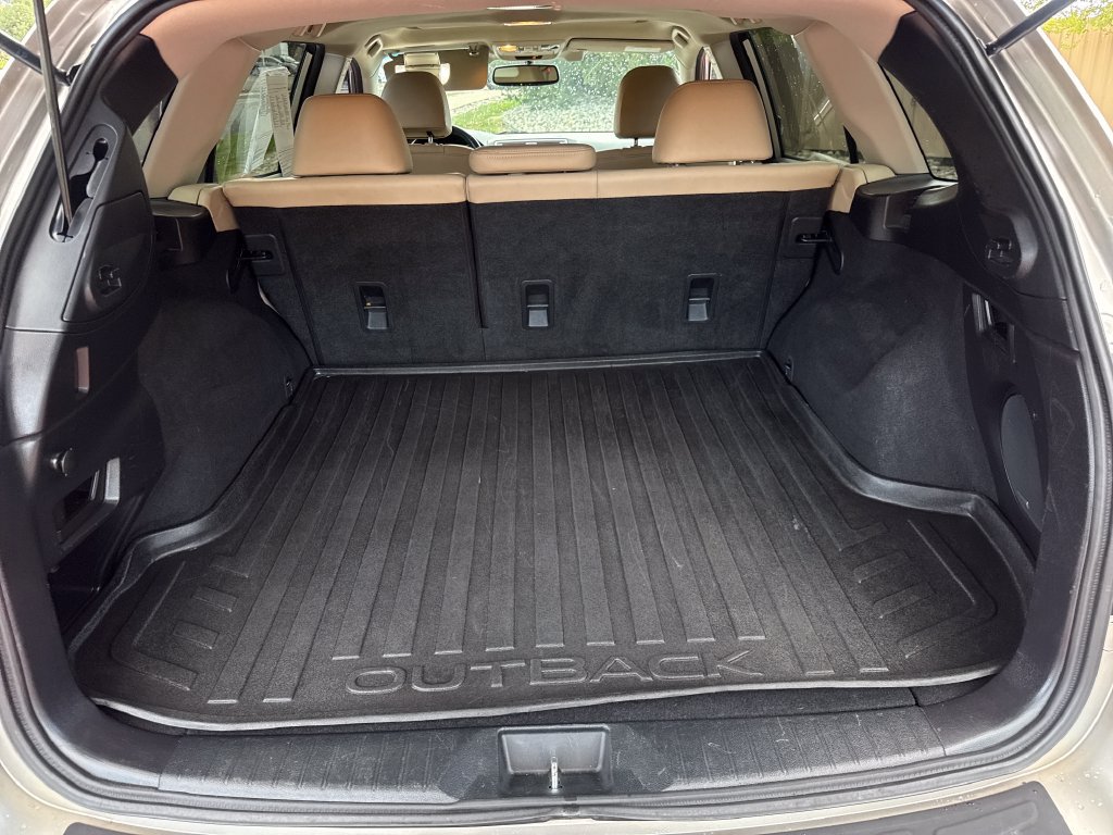 Used 2016 Subaru Outback 2.5i Limited AWD/4WD image 7