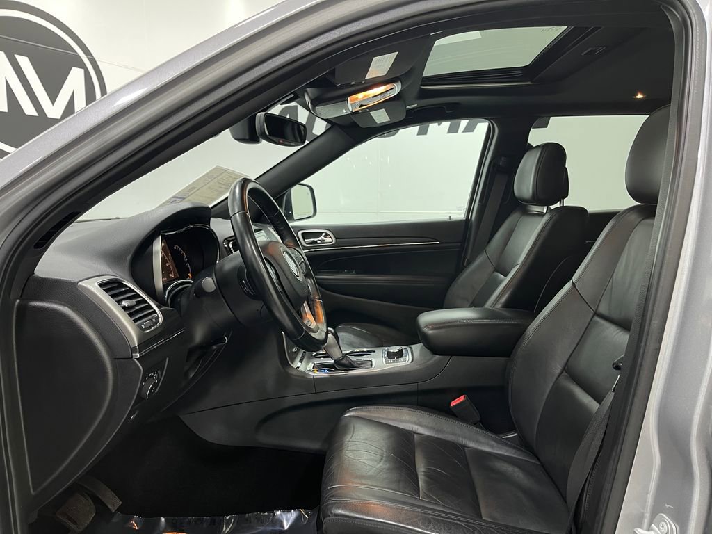 Used 2020 Jeep Grand Cherokee Limited w/ Premium Lighting Group image 13