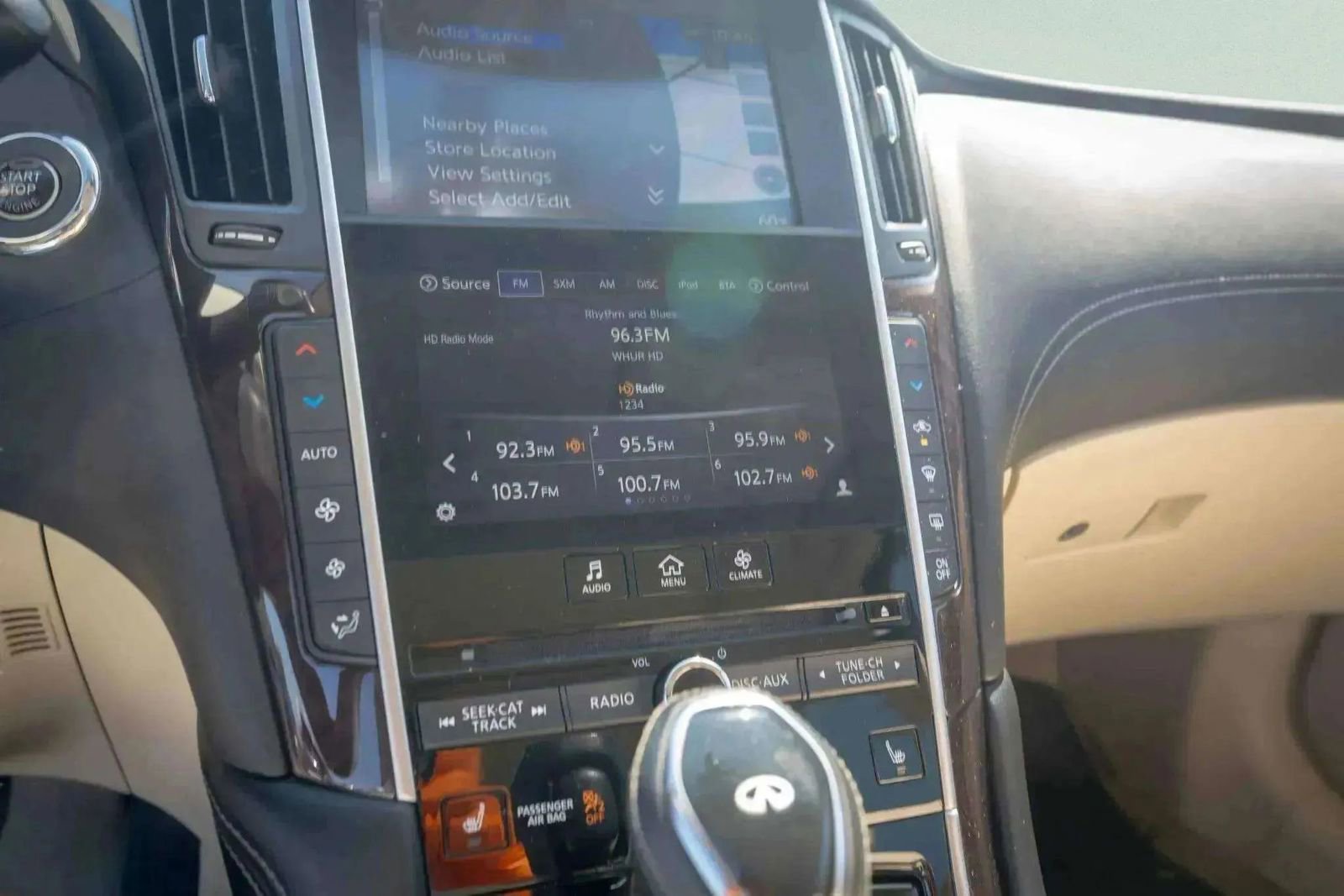 Used 2019 INFINITI Q50 Luxe w/ Essential Package (3.0T Luxe) image 16