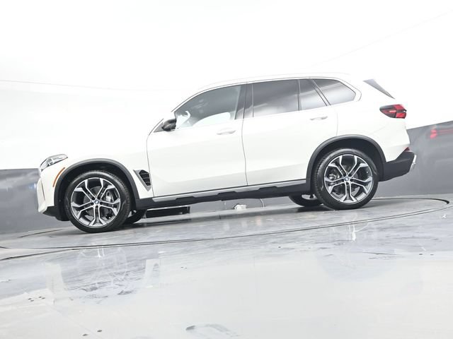 Used 2026 BMW X5 xDrive40i w/ Premium Package AWD/4WD image 35