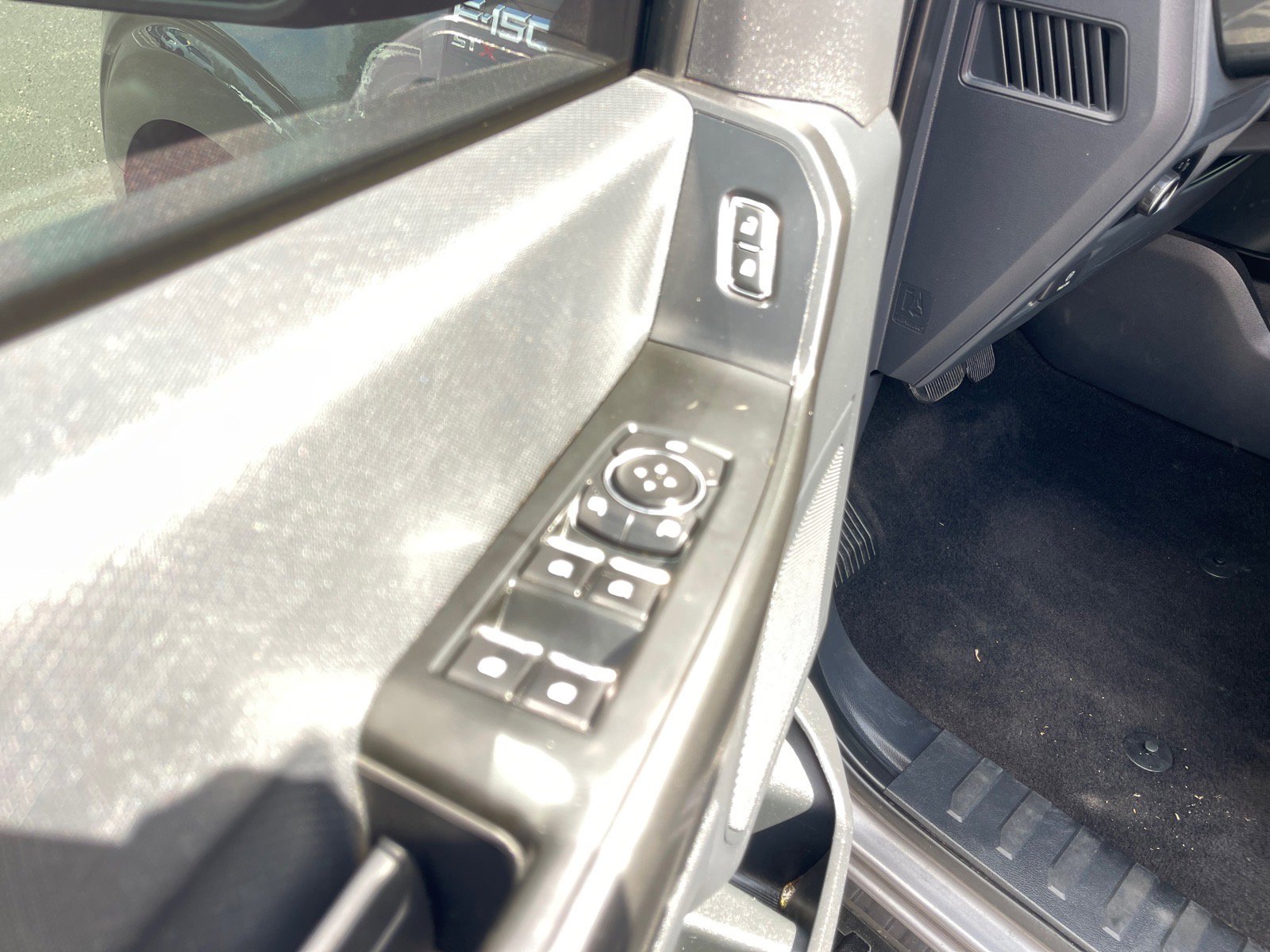 Used 2021 Ford F150 XL w/ STX Appearance Package image 8