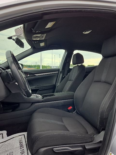 Used 2017 Honda Civic Sport image 9