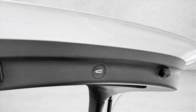 Used 2022 Tesla Model Y Performance image 14