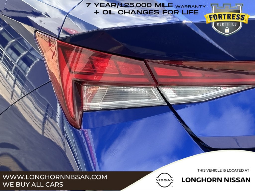 Used 2025 Hyundai Elantra Limited FWD image 6