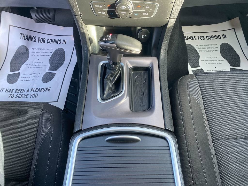 Used 2020 Dodge Charger SXT image 22