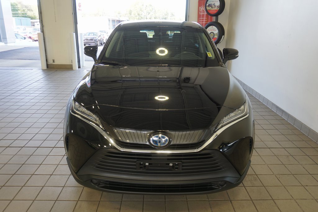 Certified 2022 Toyota Venza LE image 13