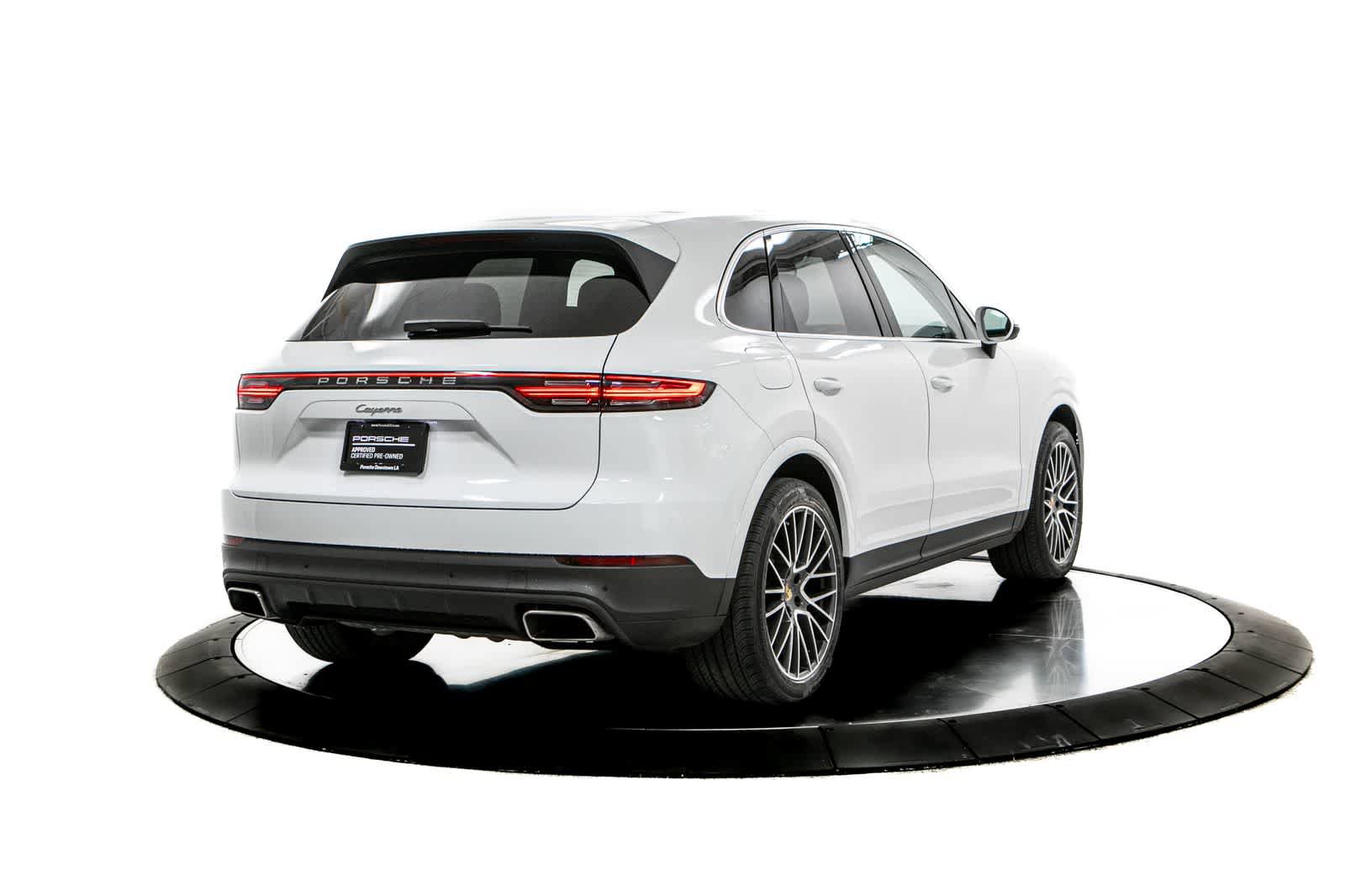 Certified 2023 Porsche Cayenne AWD/4WD image 7
