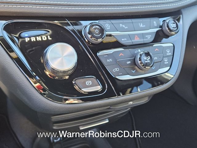 New 2026 Chrysler Pacifica Select image 23