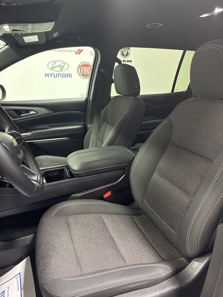 Used 2024 Chevrolet Traverse LT w/ LPO, Floor Liner Package AWD/4WD image 7