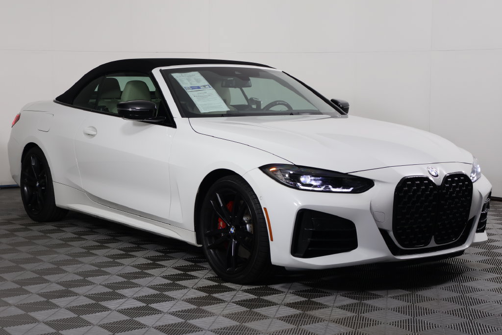 Certified 2024 BMW 440i xDrive Convertible w/ Premium Package AWD/4WD image 3