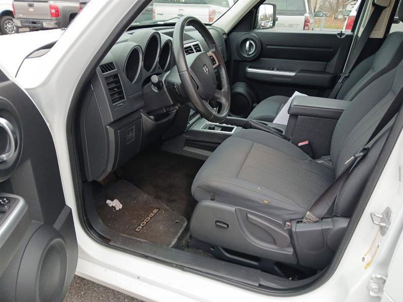 Used 2011 Dodge Nitro SXT AWD/4WD image 10