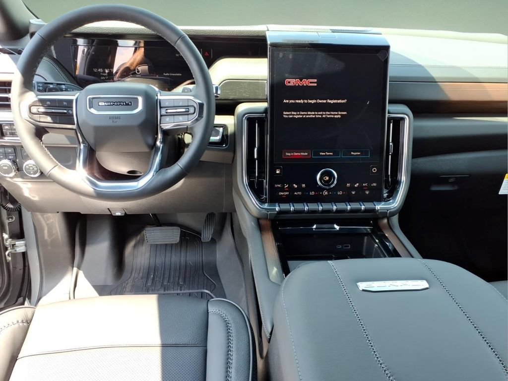 New 2026 GMC Yukon Denali w/ LPO, Floor Liner Package AWD/4WD image 9
