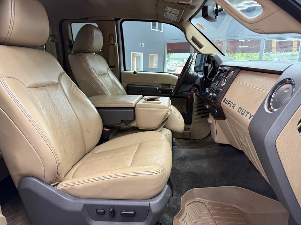 Used 2011 Ford F250 Lariat w/ Chrome Pkg AWD/4WD image 18