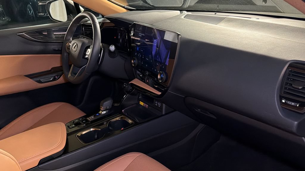 Certified 2022 Lexus NX 350h AWD image 11