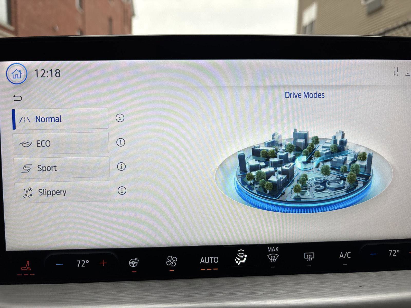 Used 2023 Ford Escape Platinum AWD/4WD image 17