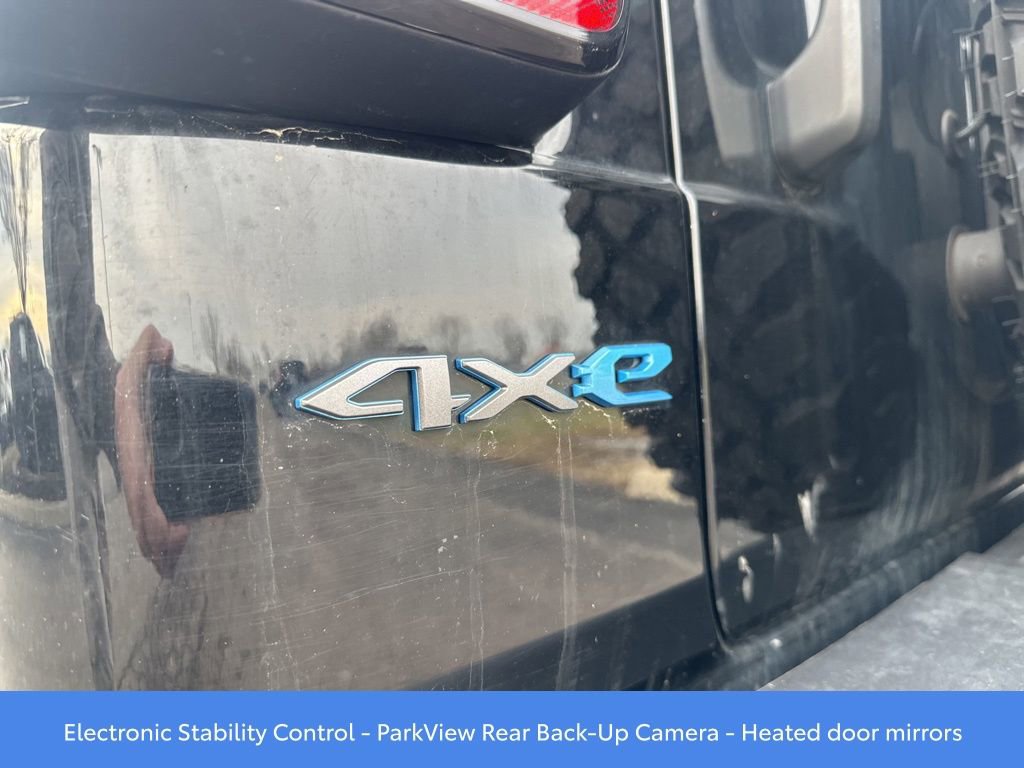 Used 2023 Jeep Wrangler Unlimited w/ Cold Weather Group image 4