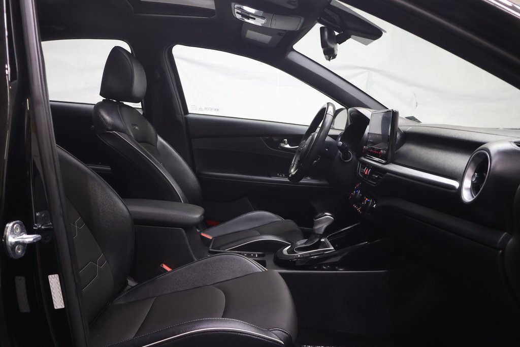 Used 2022 Kia Forte GT-Line w/ GT-Line Premium Package image 10