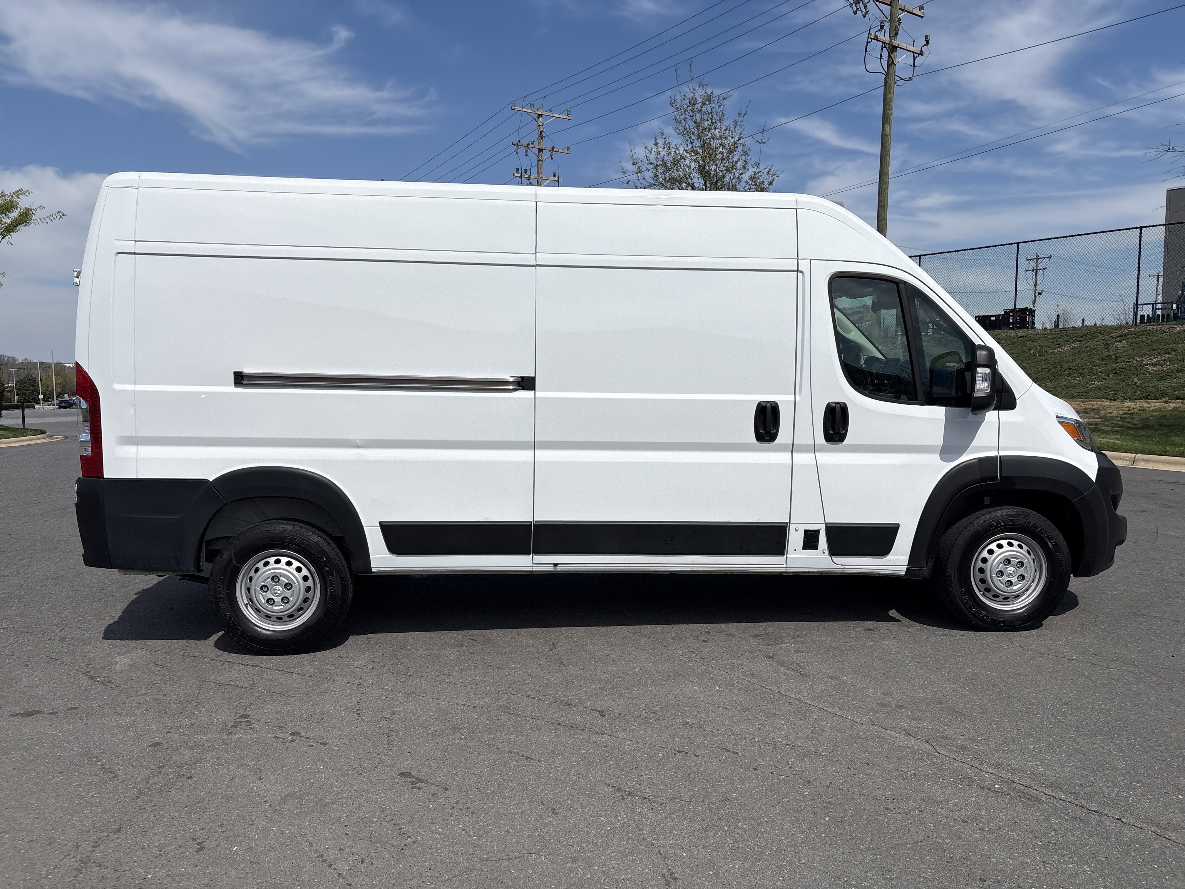 Used 2024 RAM ProMaster 2500 w/ Safety Group image 10