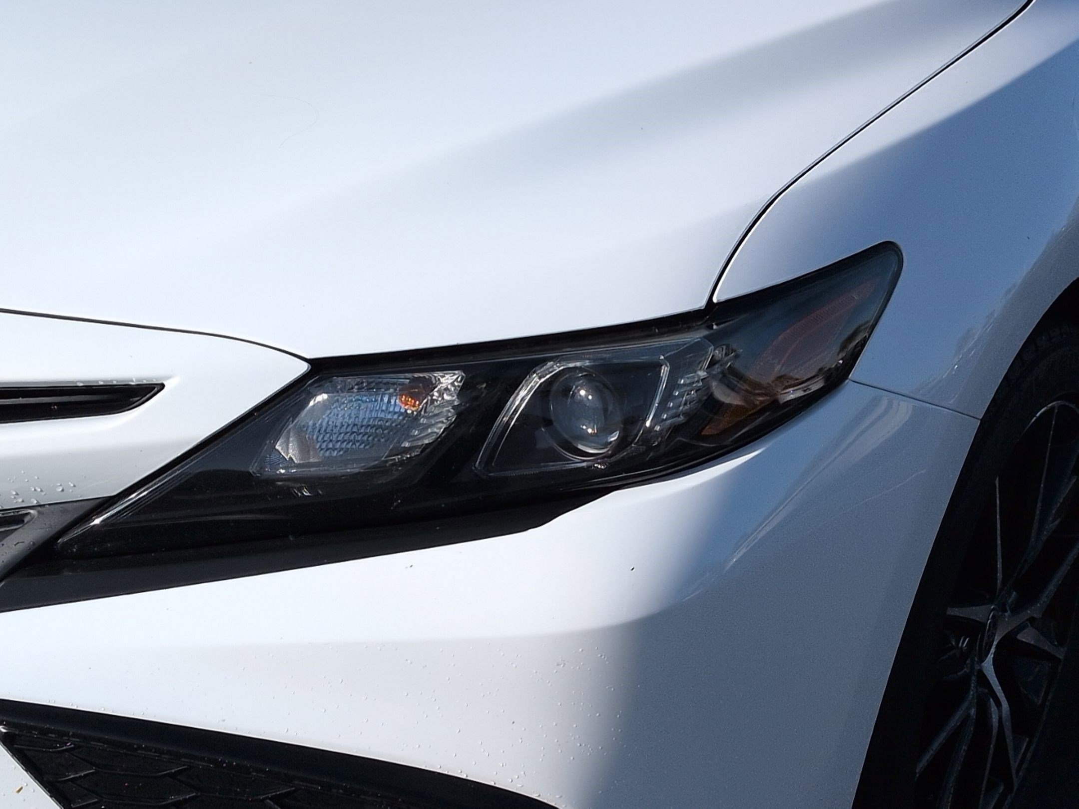 Used 2023 Toyota Camry SE image 6