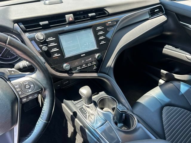 Used 2020 Toyota Camry SE FWD image 32
