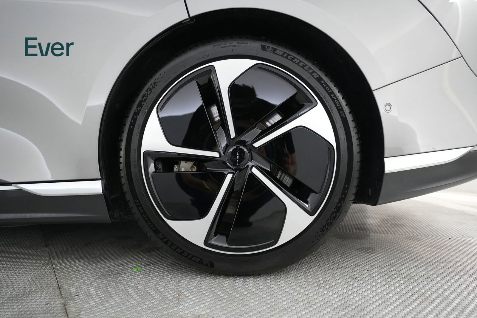 Used 2023 Lucid Air Touring image 20