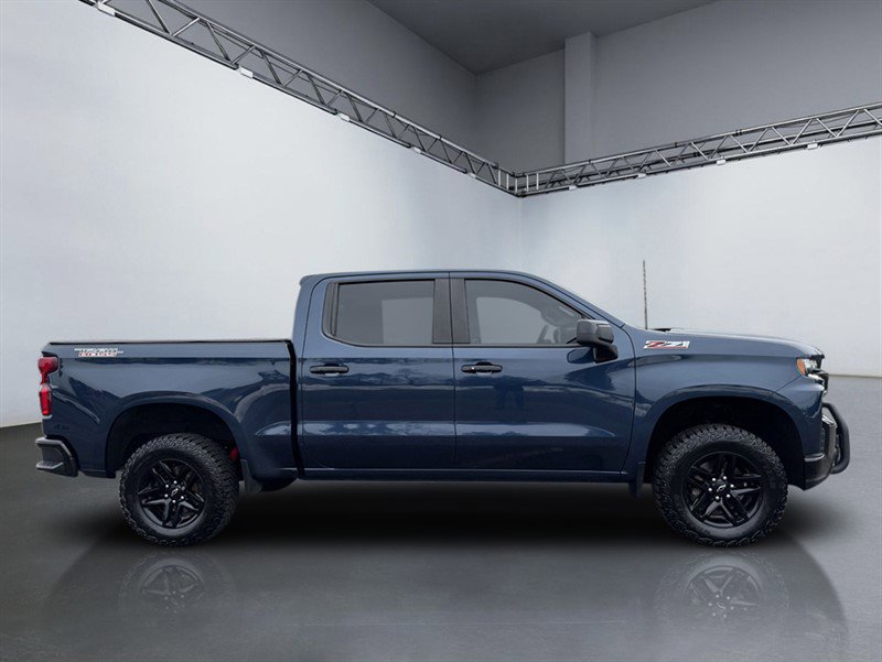 Used 2021 Chevrolet Silverado 1500 LT Trail Boss w/ Convenience Package II image 3
