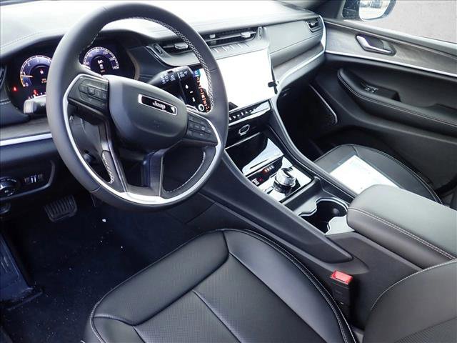 New 2026 Jeep Grand Cherokee Limited w/ Luxury Tech Group II image 12