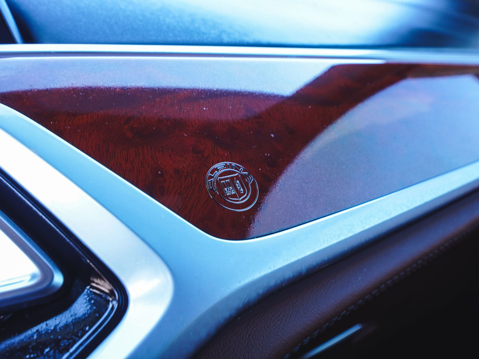 Used 2022 BMW ALPINA XB7 image 47