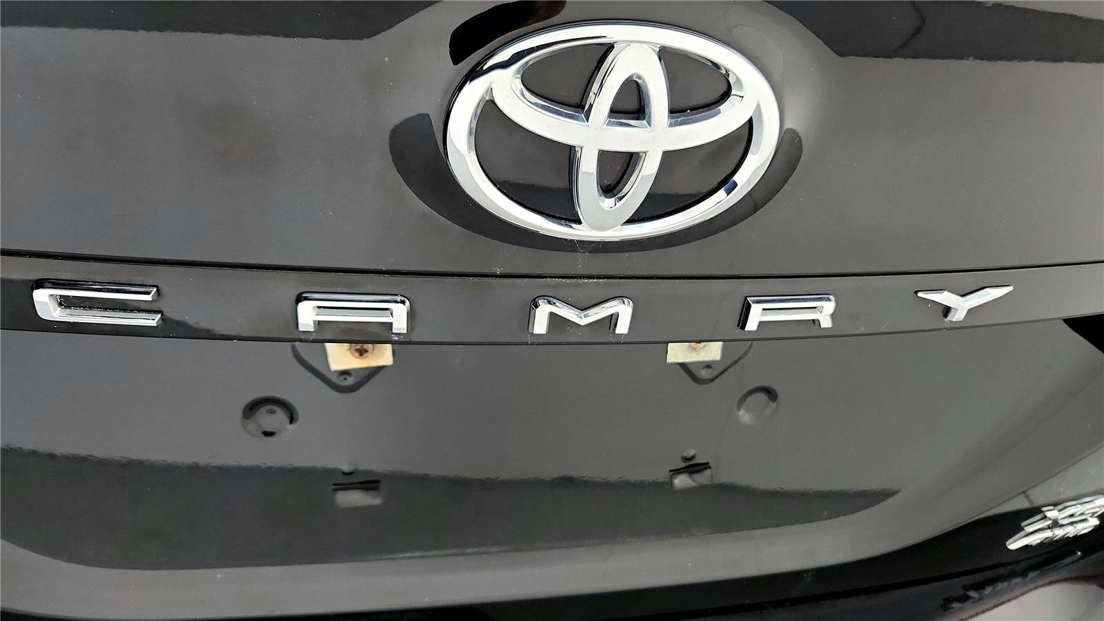 Certified 2023 Toyota Camry XSE w/ Cold Weather Package AWD/4WD image 13