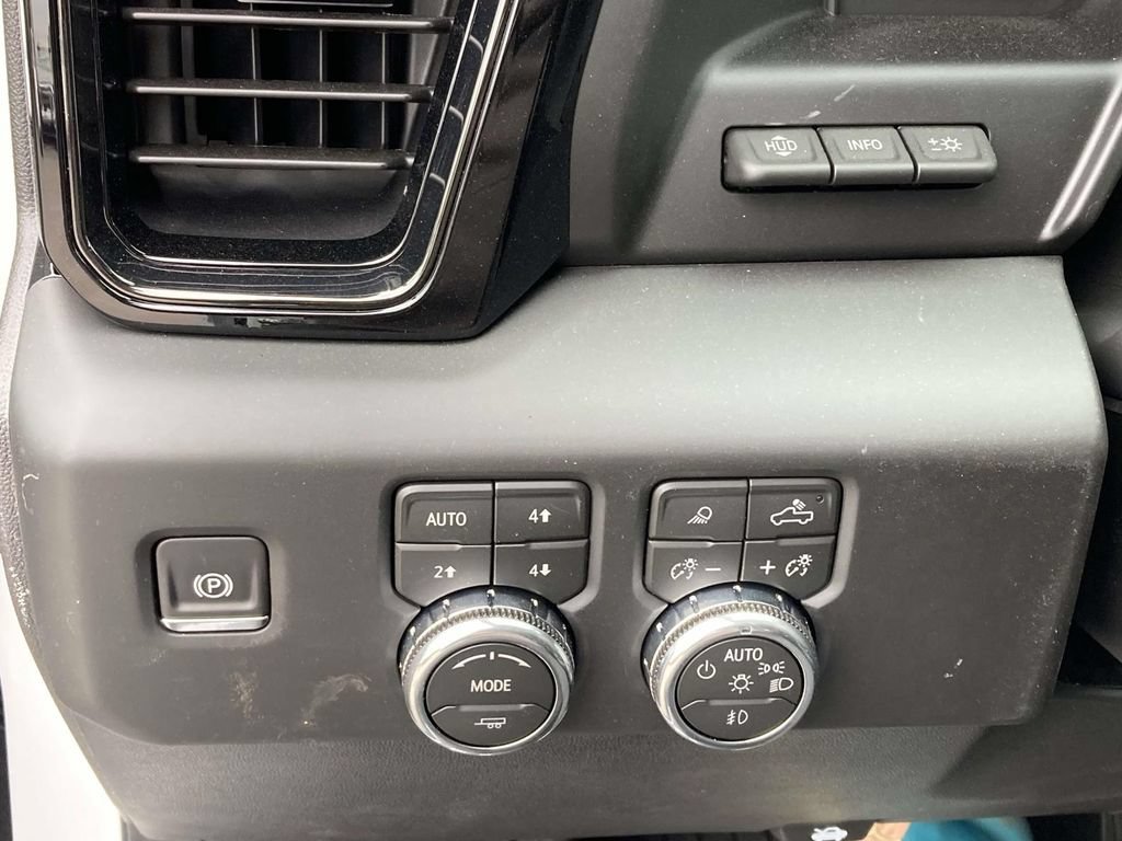 New 2026 GMC Sierra 1500 AT4 w/ AT4 Premium Package AWD/4WD image 26
