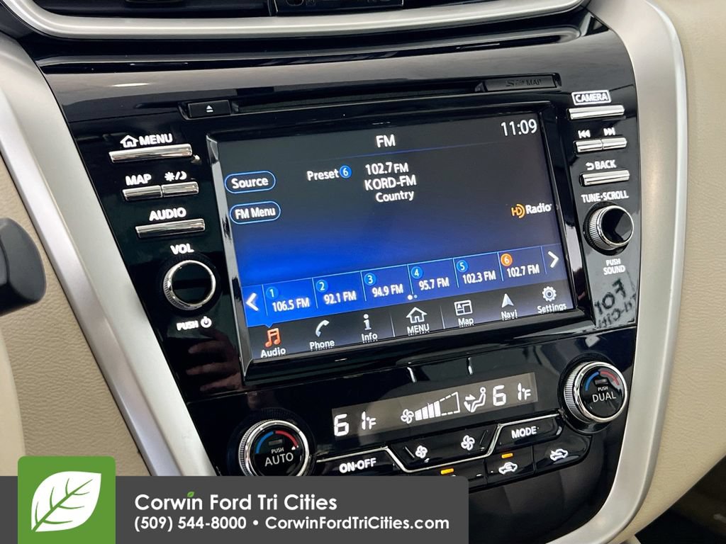 Used 2015 Nissan Murano Platinum w/ Platinum Technology Package FWD image 22