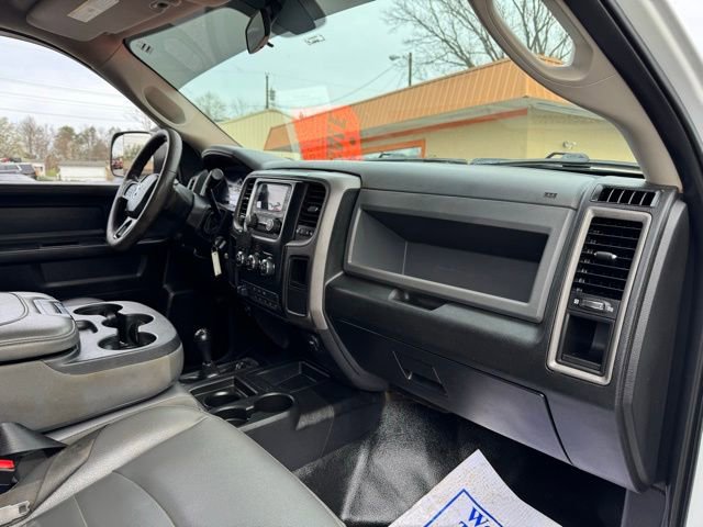 Used 2018 RAM 3500 Tradesman w/ Chrome Appearance Group image 14