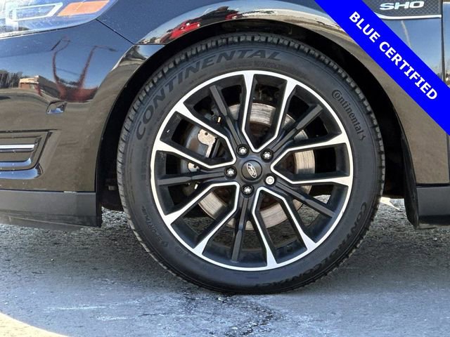 Certified 2018 Ford Taurus SHO w/ Driver Assist Package image 6