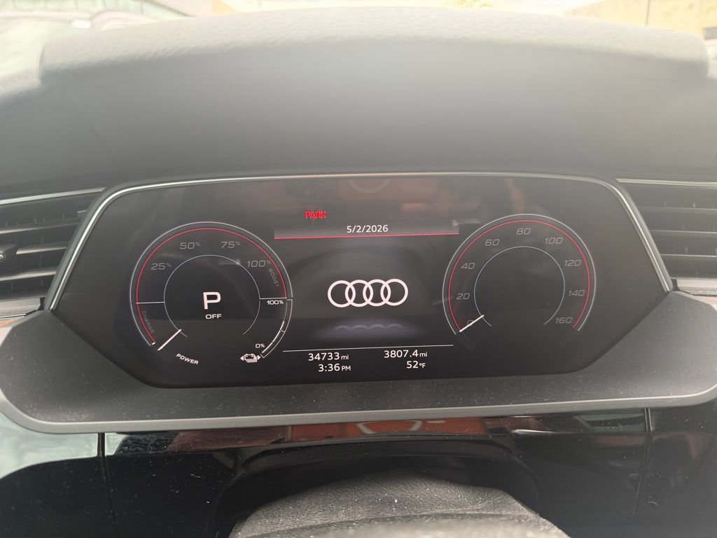 Used 2022 Audi e-tron Premium Plus AWD/4WD image 9