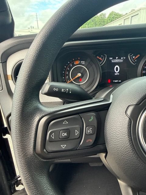 Used 2025 Jeep Wrangler Sport AWD/4WD image 21