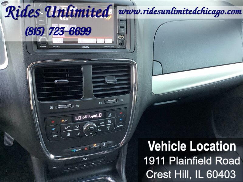 Used 2014 Dodge Grand Caravan R/T w/ Safety Sphere Group FWD image 32