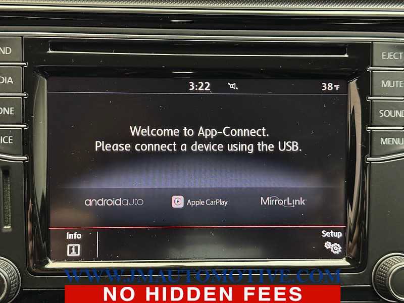 Used 2017 Volkswagen Passat 1.8T R-Line w/ R-Line Lighting Package image 28