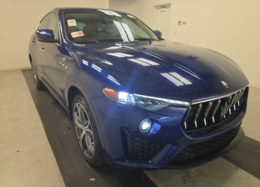 Used 2022 Maserati Levante GT AWD/4WD image 6
