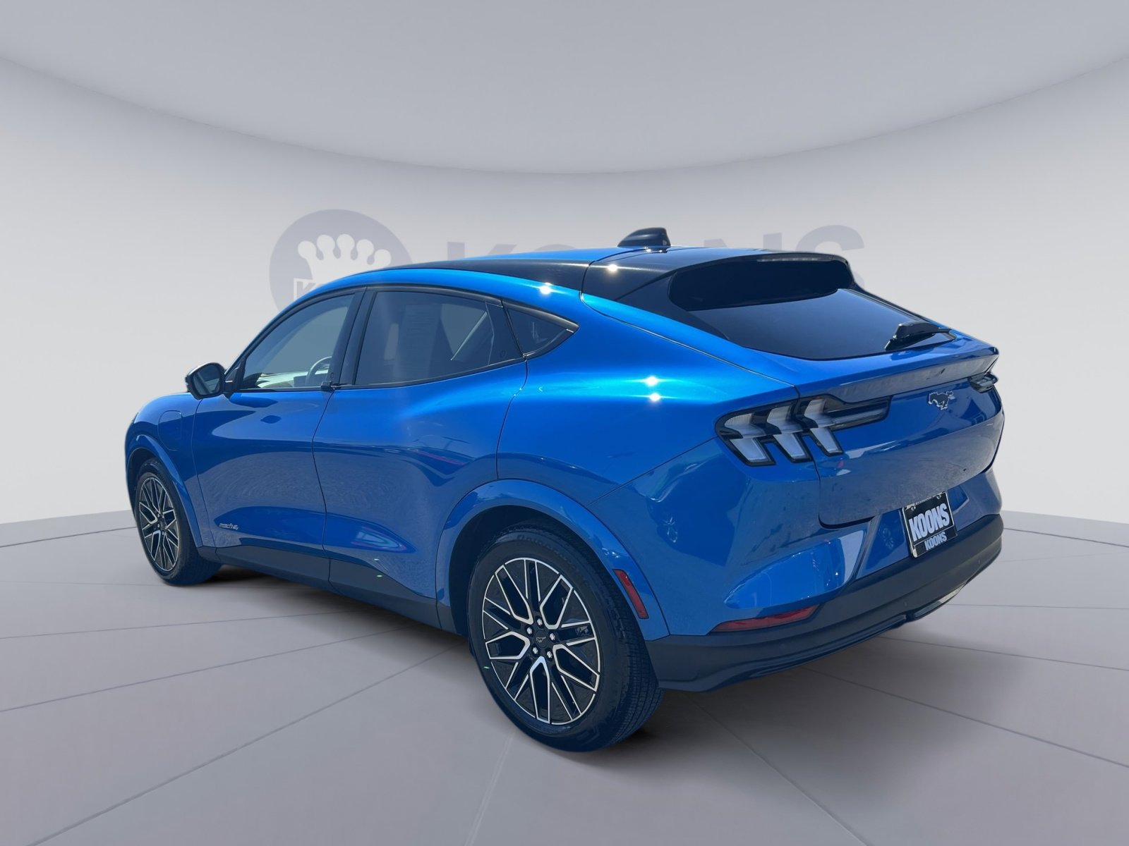 Used 2025 Ford Mustang Mach-E Premium w/ Interior Protection Package AWD/4WD image 8